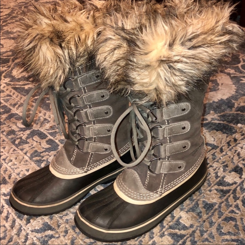 Sorel, Joan of arctic boots